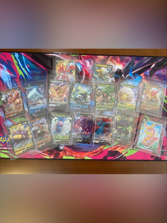 Pokemon Other - Lot of 16 Pokémon V Cards